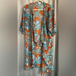 LuLaRoe retro-style floral Blue and Gray Kimono